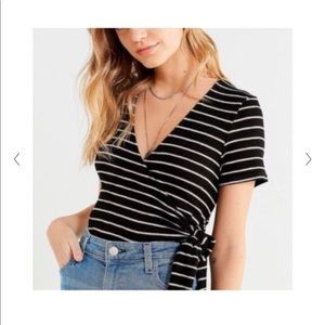 Como Black Black Striped Wrap Tie Crop Top Size S